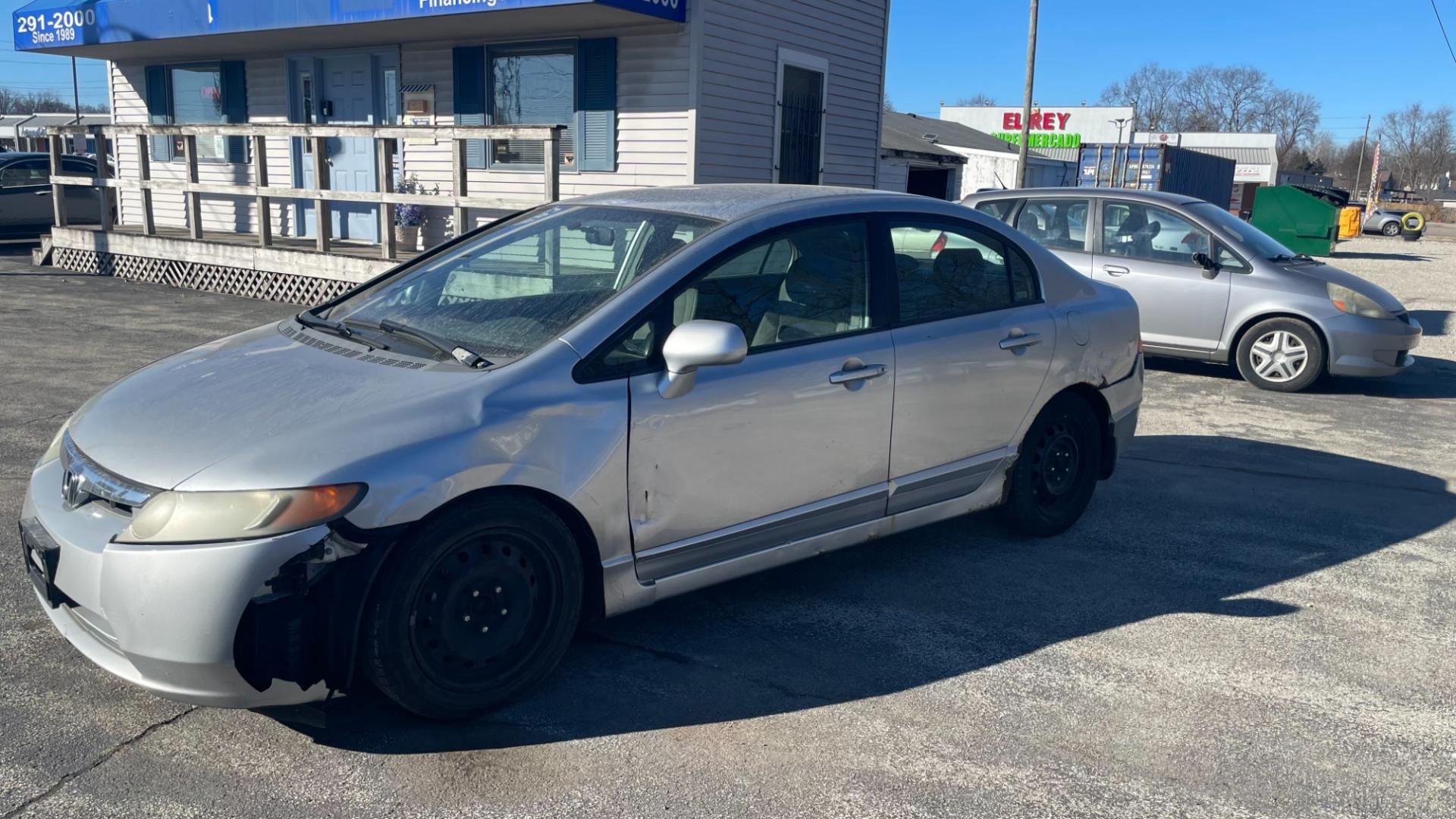 2006 Silver /GRAY Honda Civic (2HGFA16586H) , 4-Speed Automatic transmission, located at 2710A Westlane Rd., Indianapolis, IN, 46268, (317) 291-2000, 39.885670, -86.208160 - Photo#2